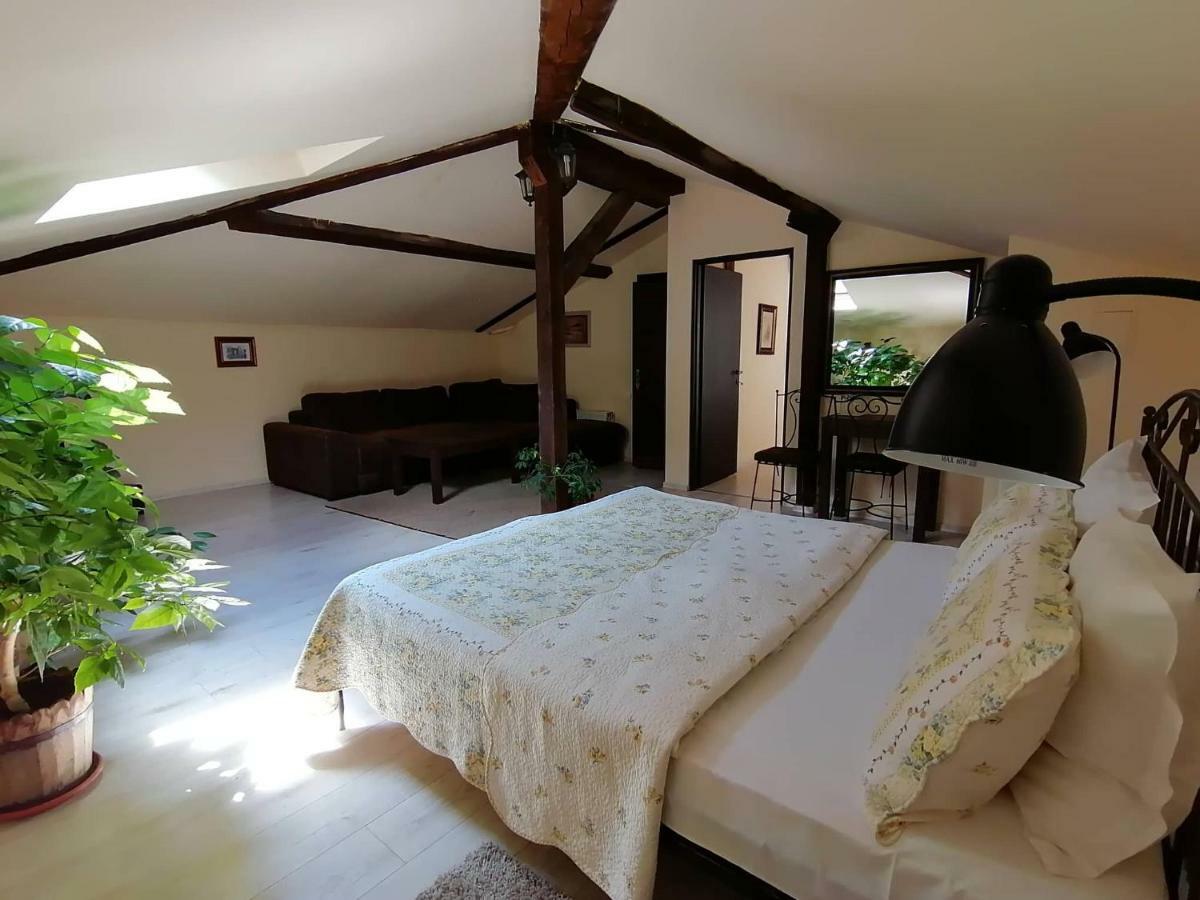 Guest House Verbena Apriltsi  Esterno foto